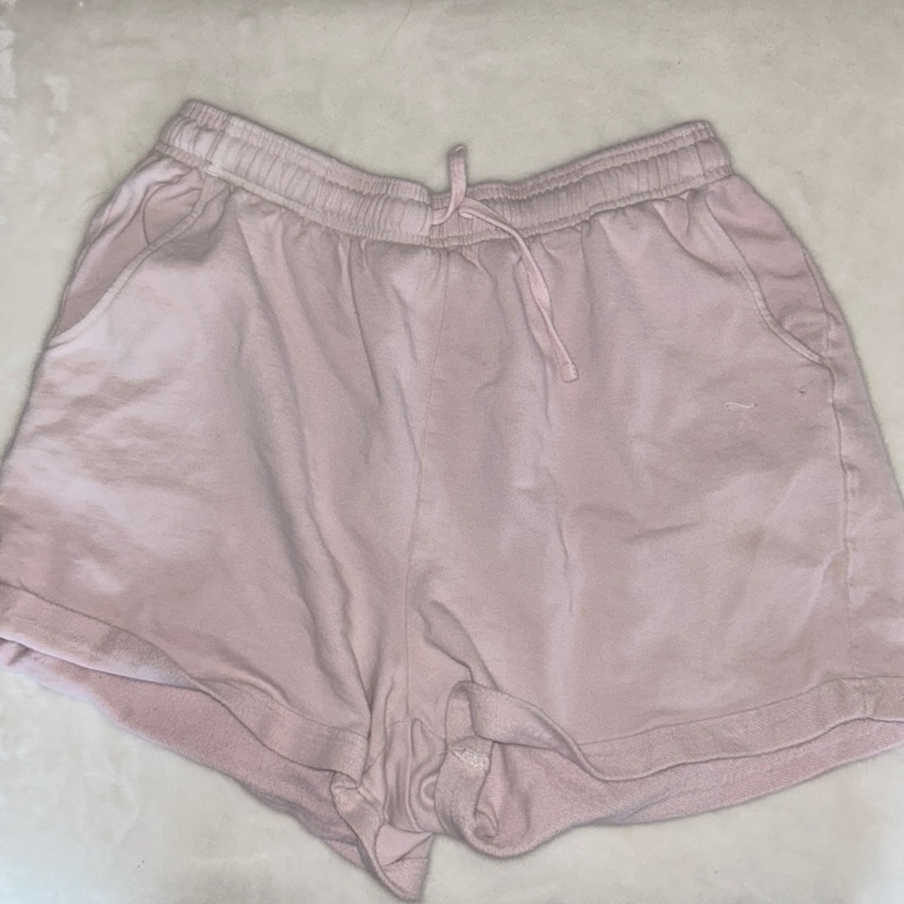 GYMSHARK SHORTS